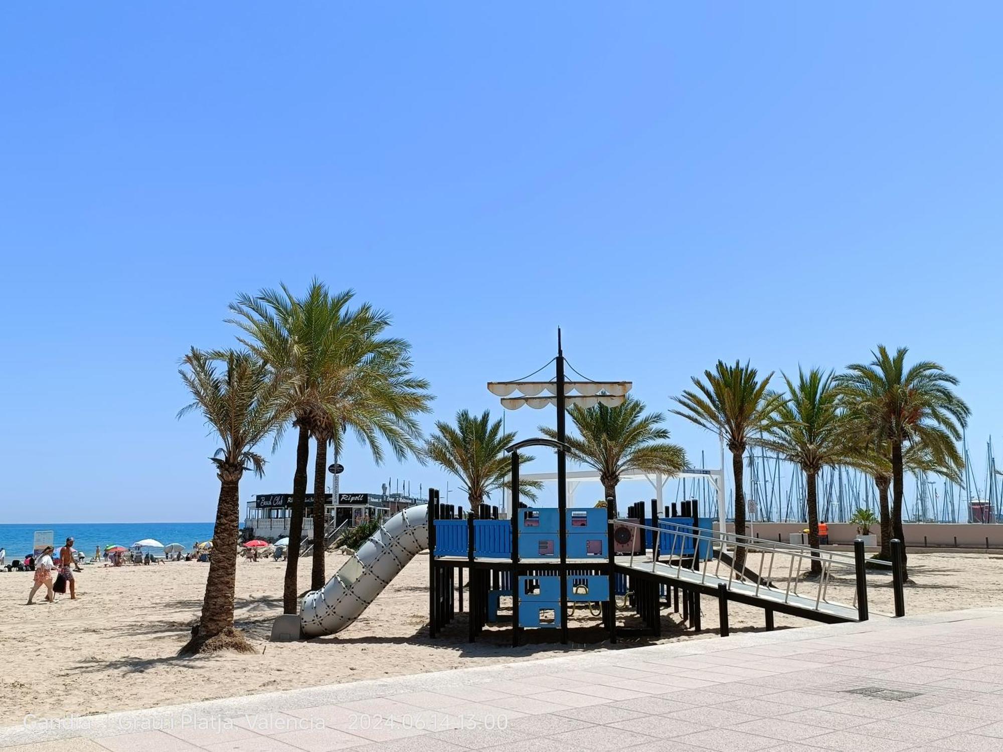 Daoiz, Vivienda Vacacional Para Familias Y Mayores De 25 Anos En El Grao De Gandia 3Ro Sin Ascensor Playa de Gandia Extérieur photo