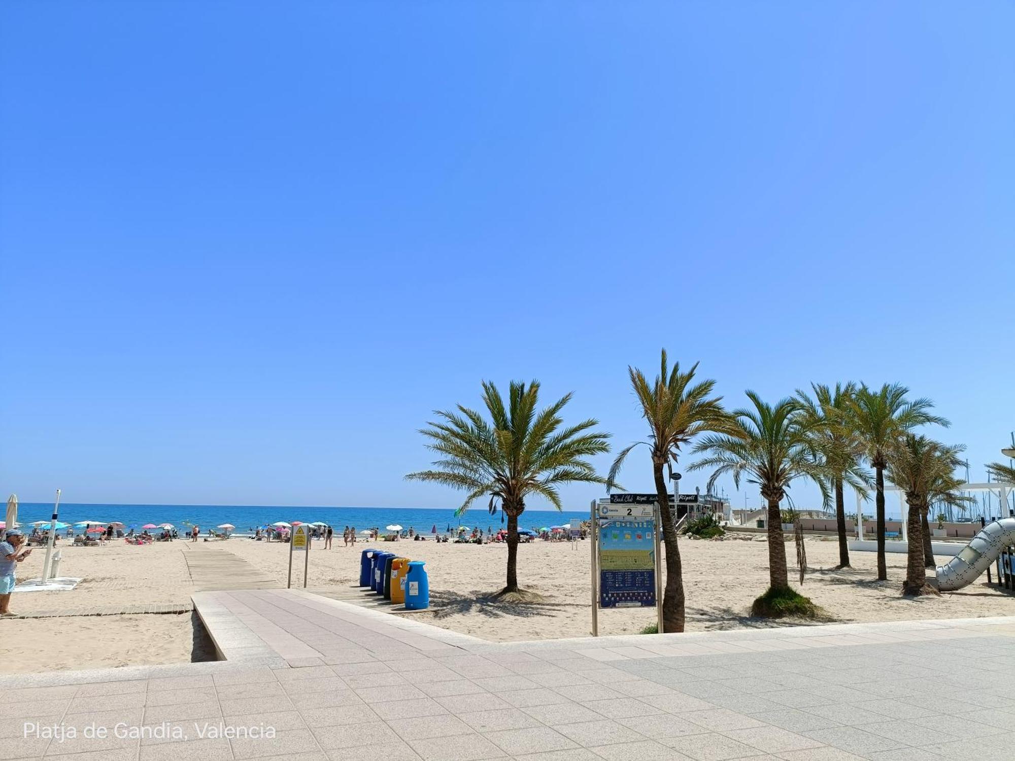 Daoiz, Vivienda Vacacional Para Familias Y Mayores De 25 Anos En El Grao De Gandia 3Ro Sin Ascensor Playa de Gandia Extérieur photo